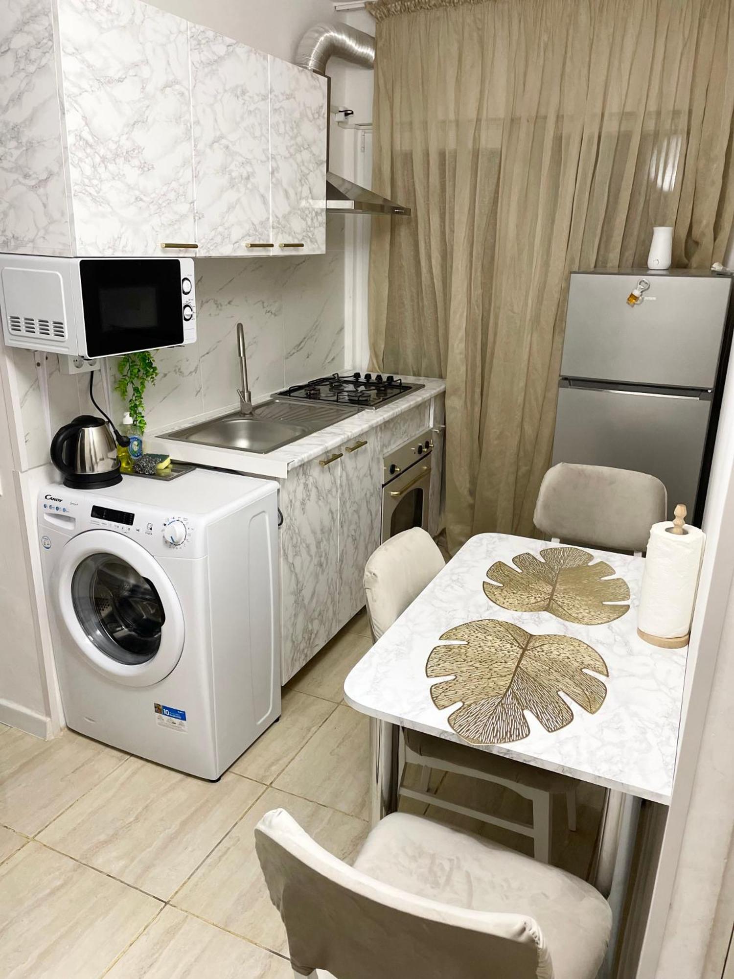Vila Cris Apartments นาโวดาริ ภายนอก รูปภาพ