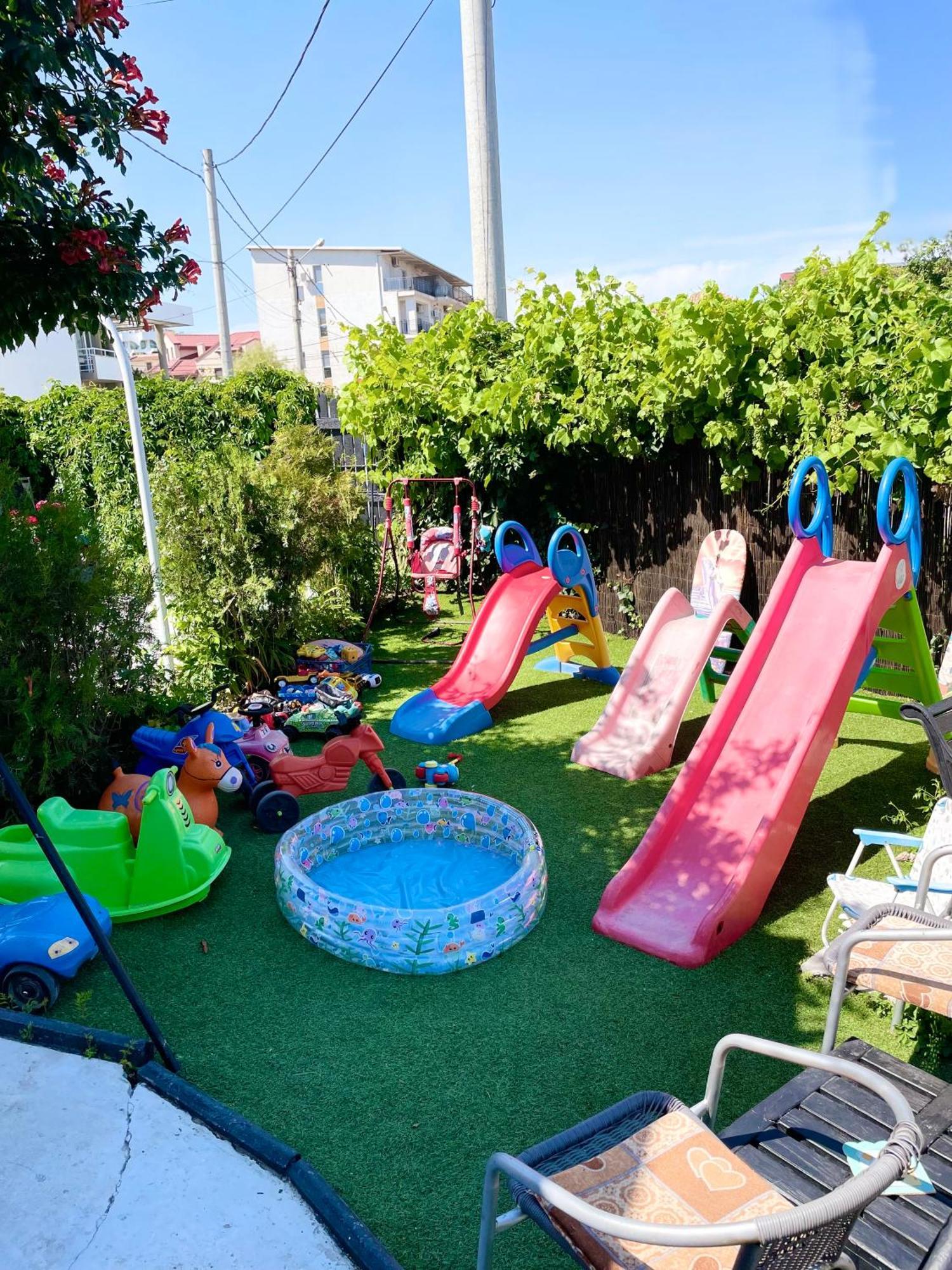 Vila Cris Apartments นาโวดาริ ภายนอก รูปภาพ